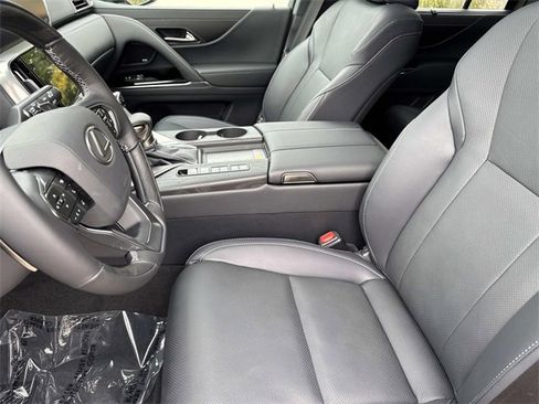 New 2025 Lexus LX 600 4WD w/ Luxury Package image 20