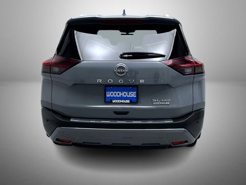 Used 2023 Nissan Rogue SL w/ SL Premium Package image 6