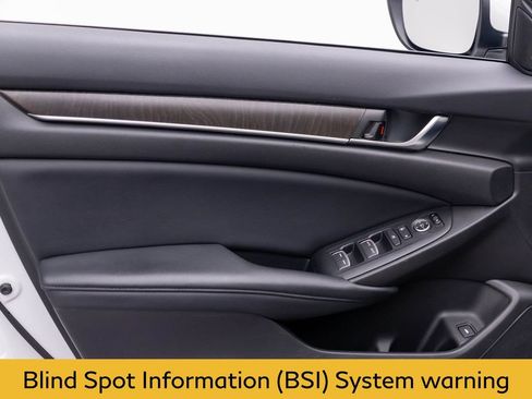 Used 2018 Honda Accord EX image 13