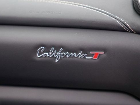 Used 2016 Ferrari California T image 35