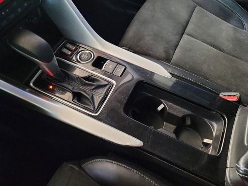 Used 2024 Mitsubishi Eclipse Cross SE image 26