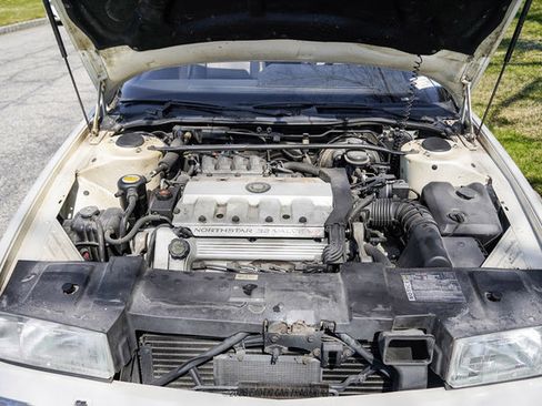 Used 1993 Cadillac Allante FWD image 21