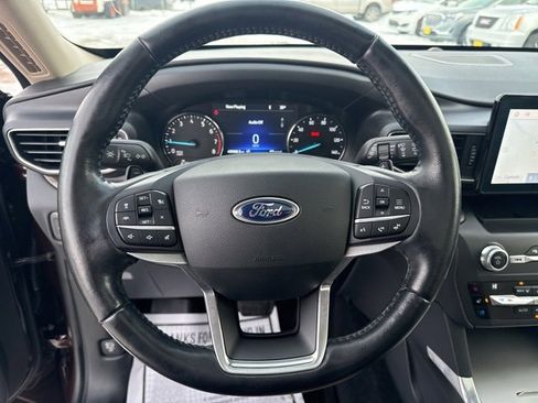 Used 2020 Ford Explorer Limited w/ Class III Trailer Tow Package image 18