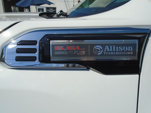 Used 2024 GMC Sierra 2500 SLE w/ SLE Value Package; AWD/4WD image 18