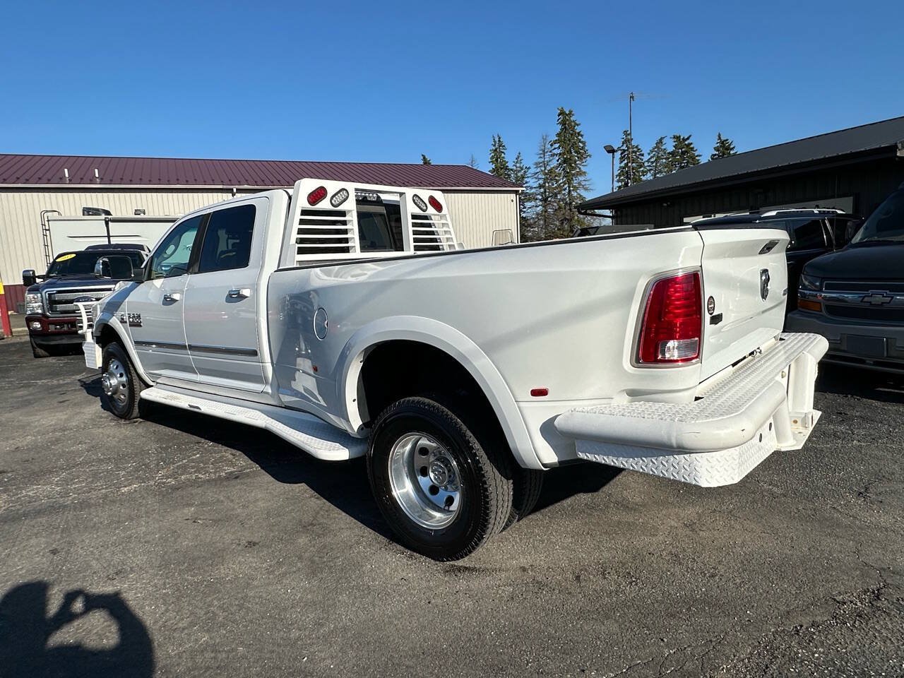 Used 2014 RAM 3500 Laramie AWD/4WD image 3