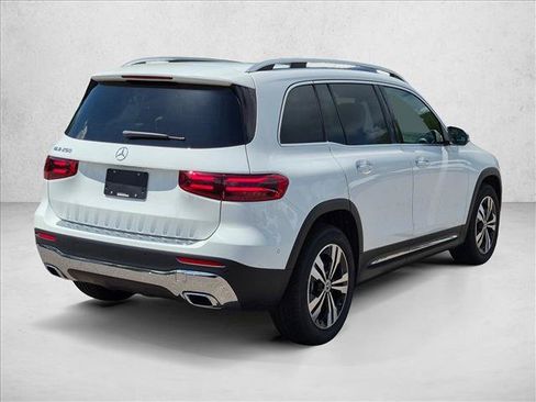 New 2026 Mercedes-Benz GLB 250 image 2