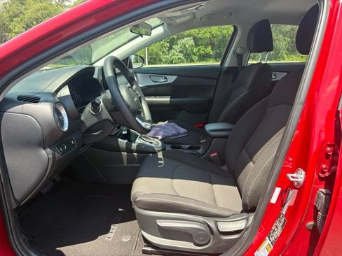 Certified 2024 Kia Forte LXS w/ LXS Technology Package FWD image 16