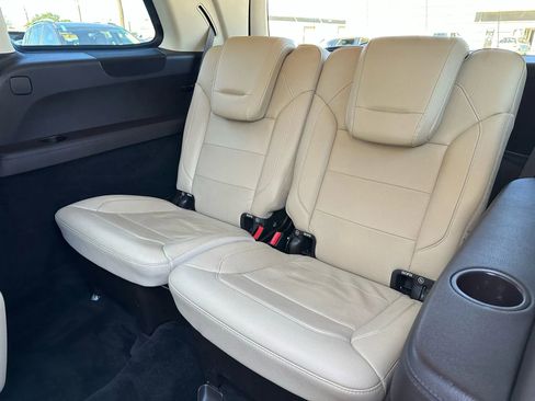 Used 2018 Mercedes-Benz GLS 550 4MATIC image 23