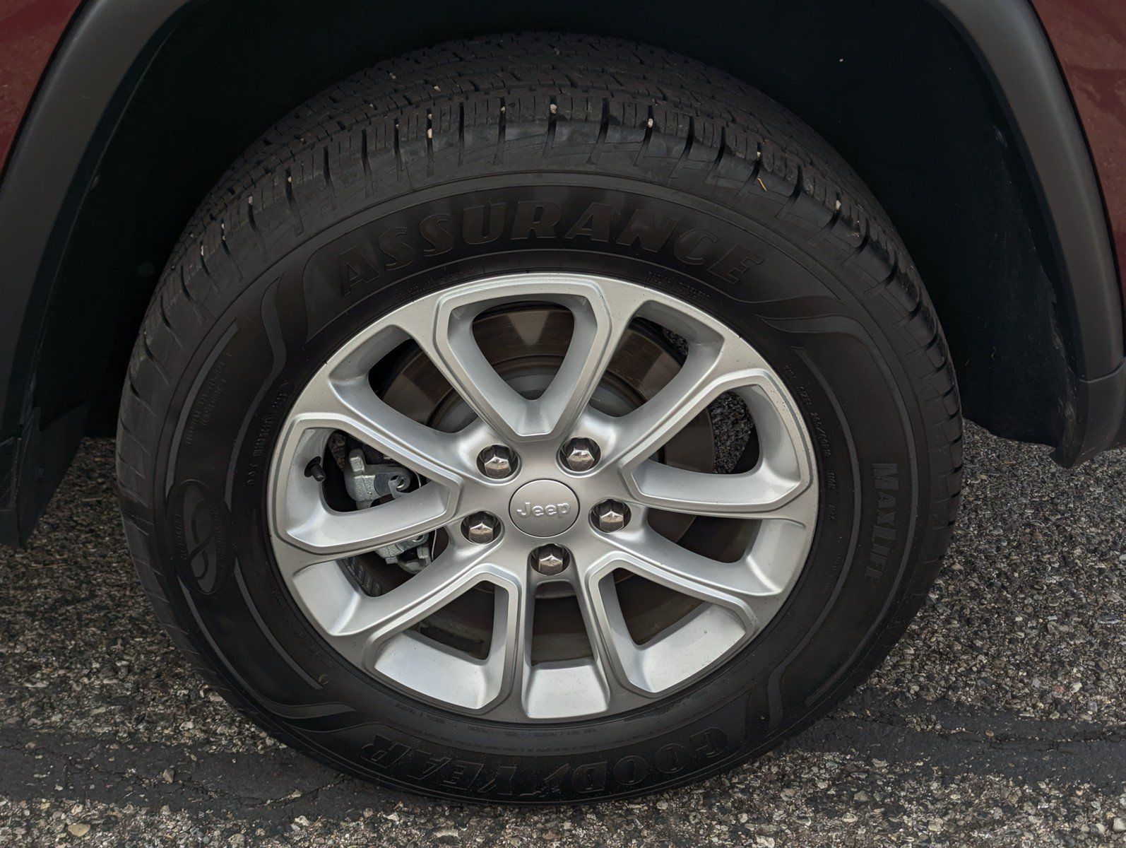 Used 2021 Jeep Grand Cherokee Laredo AWD/4WD image 7