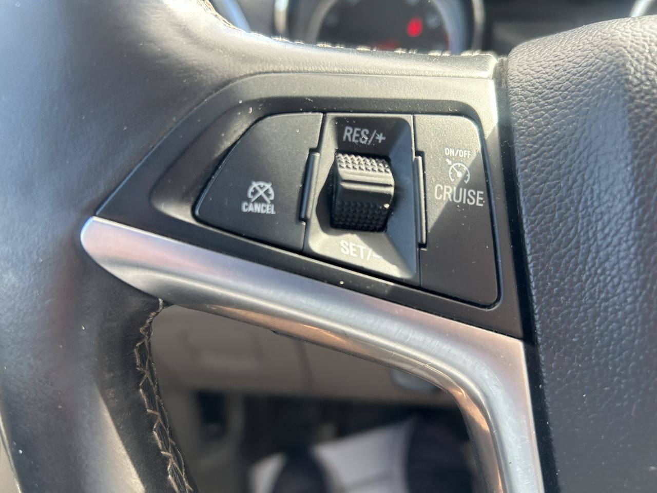 Used 2014 Buick Encore Convenience FWD image 18