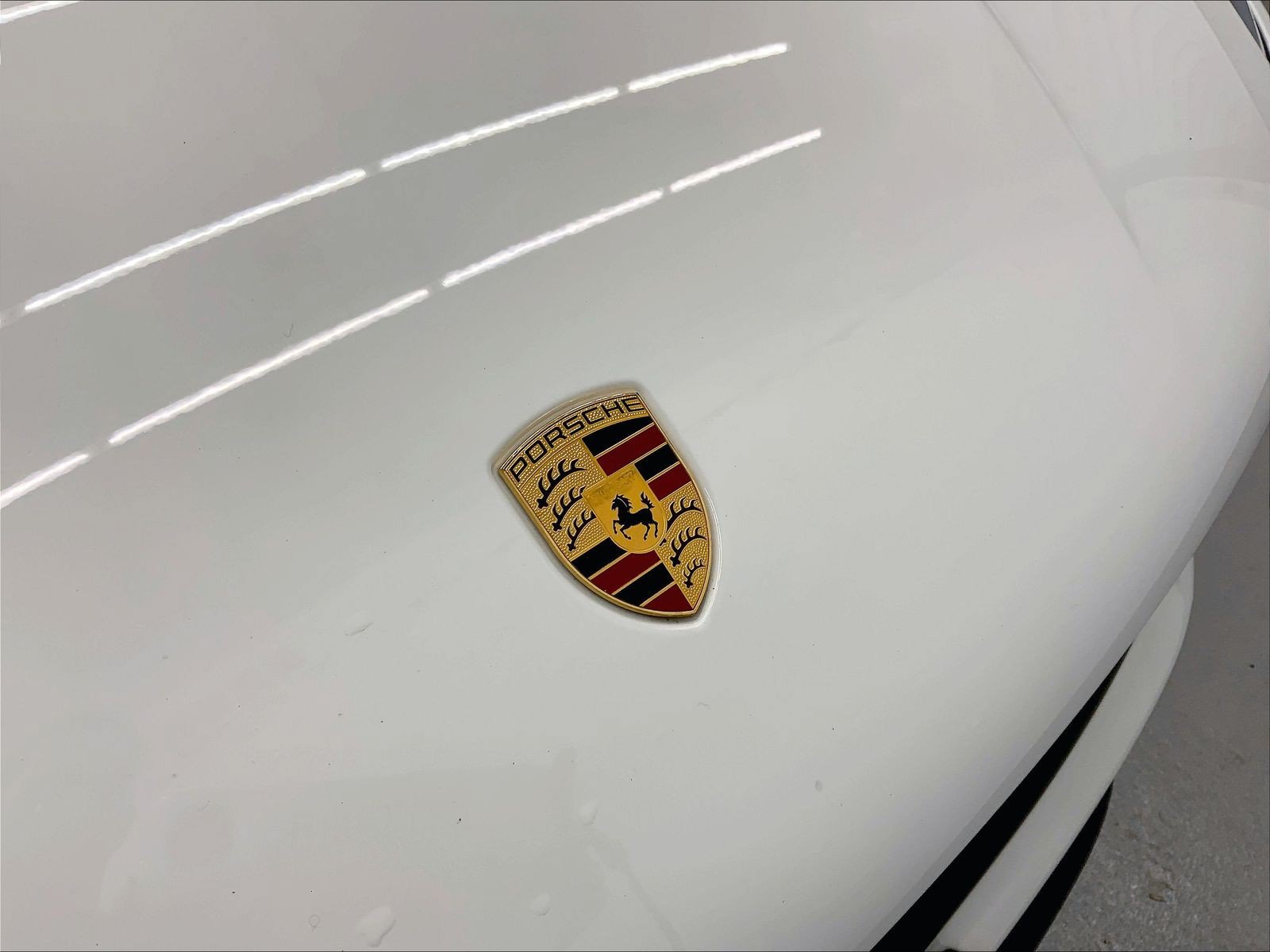 Certified 2023 Porsche Macan AWD/4WD image 31