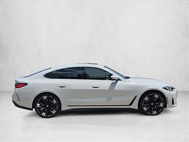 Used 2025 BMW 430i w/ Premium Package RWD image 4
