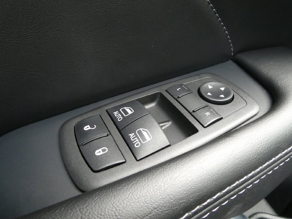 Used 2022 Dodge Challenger R/T Scat Pack RWD image 21