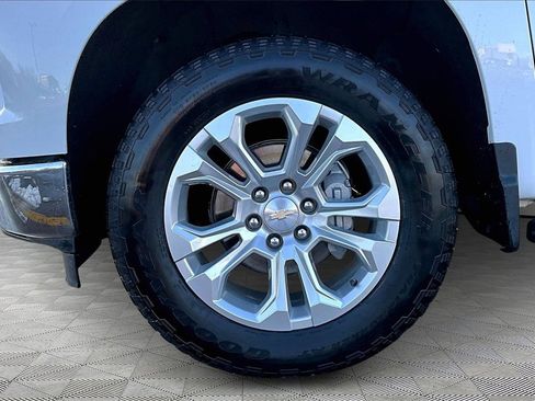 Used 2023 Chevrolet Silverado 1500 LTZ image 9