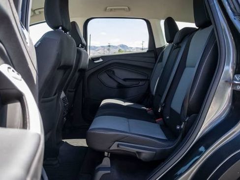 Used 2019 Ford Escape SE FWD image 8