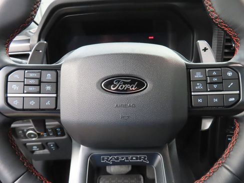 Used 2025 Ford F150 Raptor AWD/4WD image 64