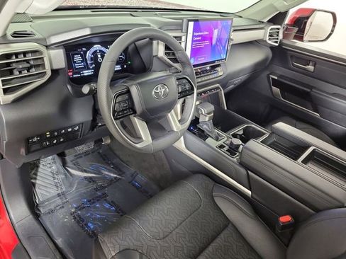 Used 2024 Toyota Tundra Limited w/ Power Package AWD/4WD image 18