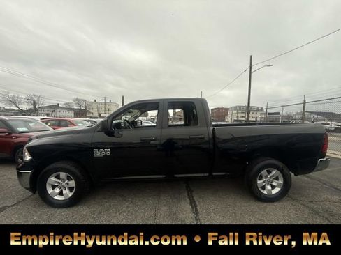 Used 2024 RAM 1500 Classic SLT image 9