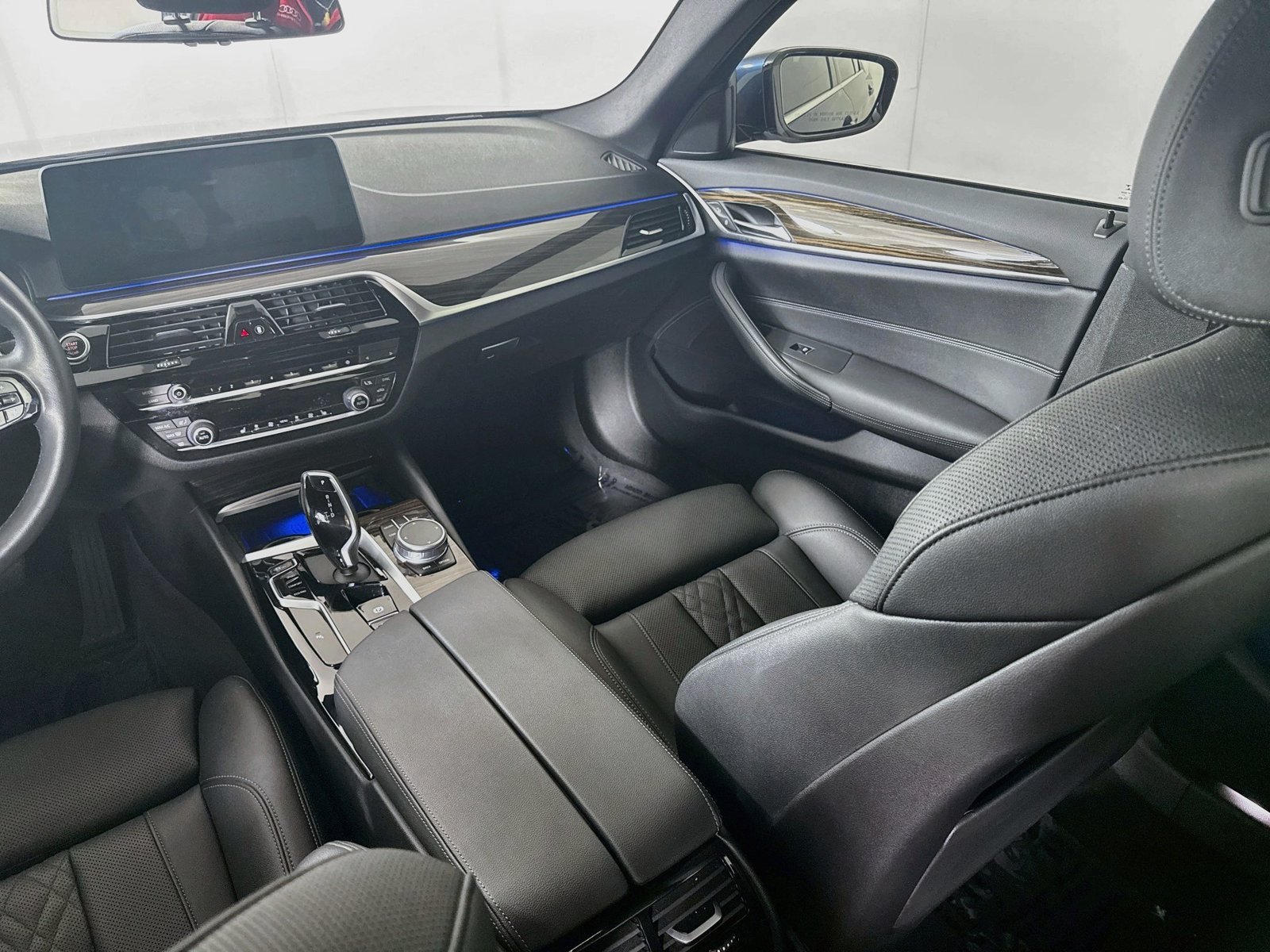 Used 2022 BMW 540i xDrive w/ Convenience Package AWD/4WD image 23