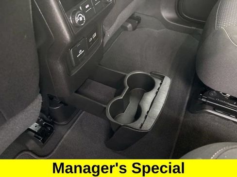 Used 2023 GMC Acadia SLE w/ Driver Convenience Package FWD image 33