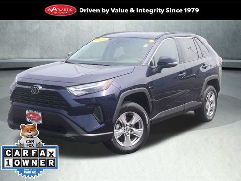 Used 2025 Toyota RAV4 XLE AWD/4WD image 1