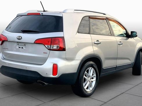 Used 2015 Kia Sorento LX FWD image 13