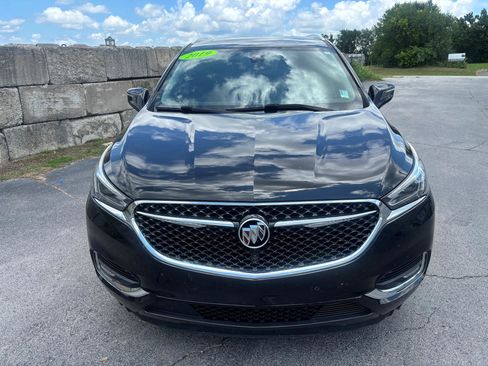 Used 2019 Buick Enclave Avenir w/ Avenir Technology Package AWD/4WD image 2