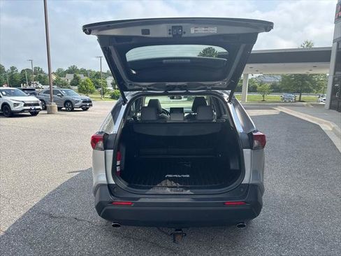 Used 2022 Toyota RAV4 XLE Premium AWD/4WD image 30