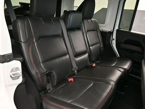 Used 2018 Jeep Wrangler Unlimited Rubicon image 41