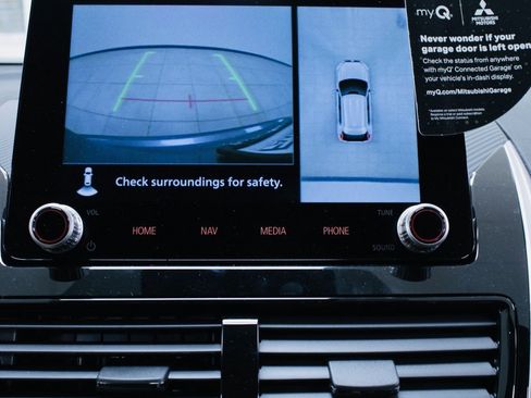 New 2024 Mitsubishi Eclipse Cross SEL image 11