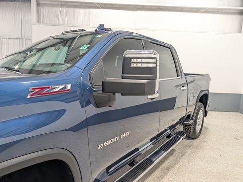 Used 2020 Chevrolet Silverado 2500 LTZ w/ LTZ Premium Package AWD/4WD image 7