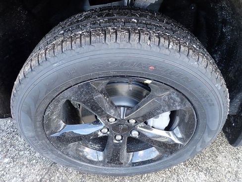 New 2025 Jeep Grand Cherokee Limited w/ Black Appearance Package image 11