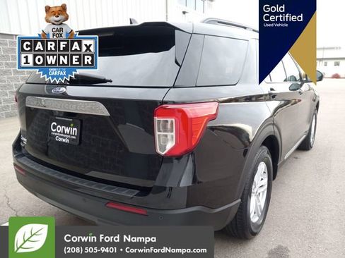 Certified 2022 Ford Explorer XLT image 3
