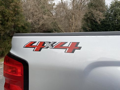 Used 2018 Chevrolet Silverado 3500 LT image 38