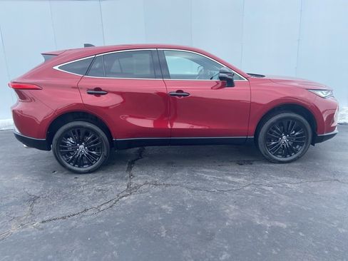 Certified 2024 Toyota Venza Nightshade image 13