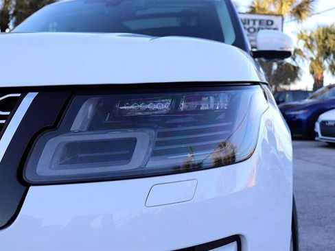 Used 2019 Land Rover Range Rover HSE image 36