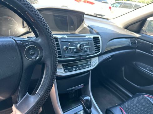 Used 2015 Honda Accord Sport image 10