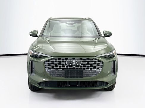Certified 2025 Audi Q5 Premium w/ Premium Plus AWD/4WD image 3