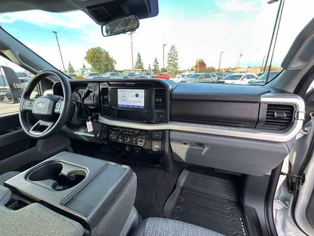 Used 2025 Ford F350 XLT AWD/4WD image 30