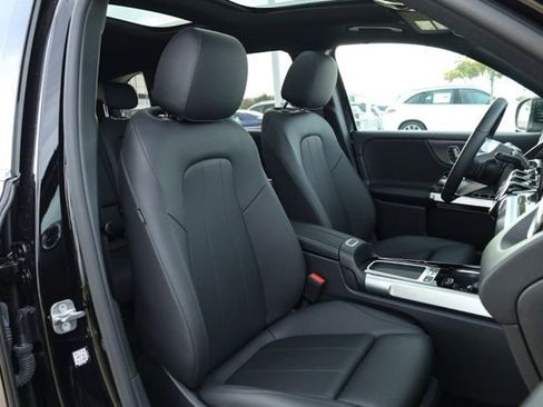 Used 2024 Mercedes-Benz GLB 250 image 26