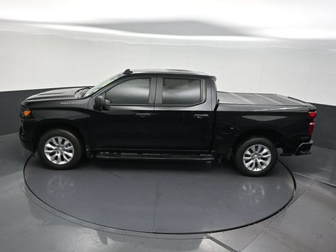 Used 2023 Chevrolet Silverado 1500 Custom RWD image 16