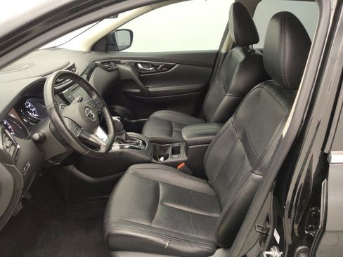 Used 2019 Nissan Rogue Sport SL image 17