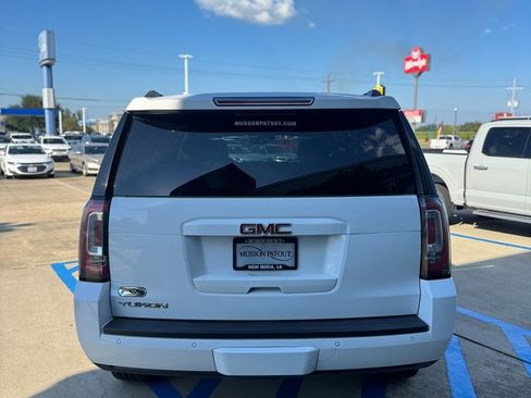 Used 2018 GMC Yukon SLT image 5