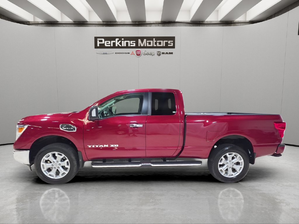 Used 2017 Nissan Titan SV AWD/4WD image 10