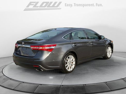 Used 2013 Toyota Avalon XLE Touring FWD image 9