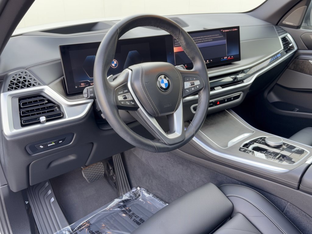 Certified 2025 BMW X5 sDrive40i w/ Premium Package RWD image 4