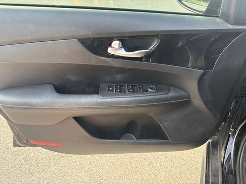 Used 2023 Kia Forte GT-Line FWD image 13