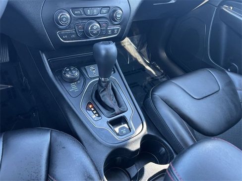 Used 2021 Jeep Cherokee Trailhawk w/ Sun, Sound & Nav Group image 18