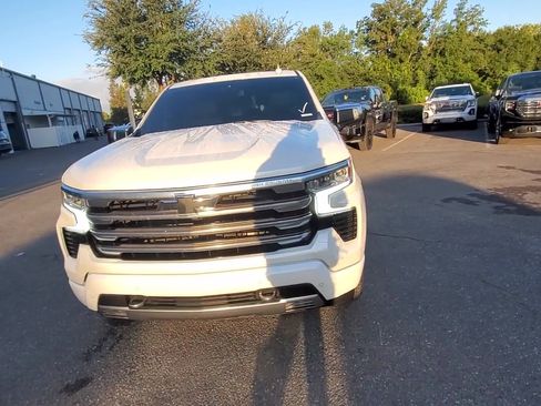 Used 2022 Chevrolet Silverado 1500 High Country w/ High Country Premium Package image 37