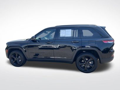 Used 2025 Jeep Grand Cherokee Limited w/ Luxury Tech Group II